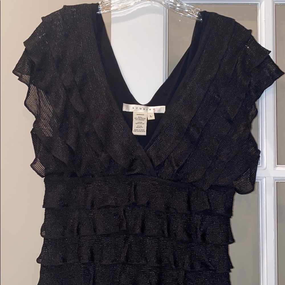 Studio M Ruffle Top - Picture 2 of 2